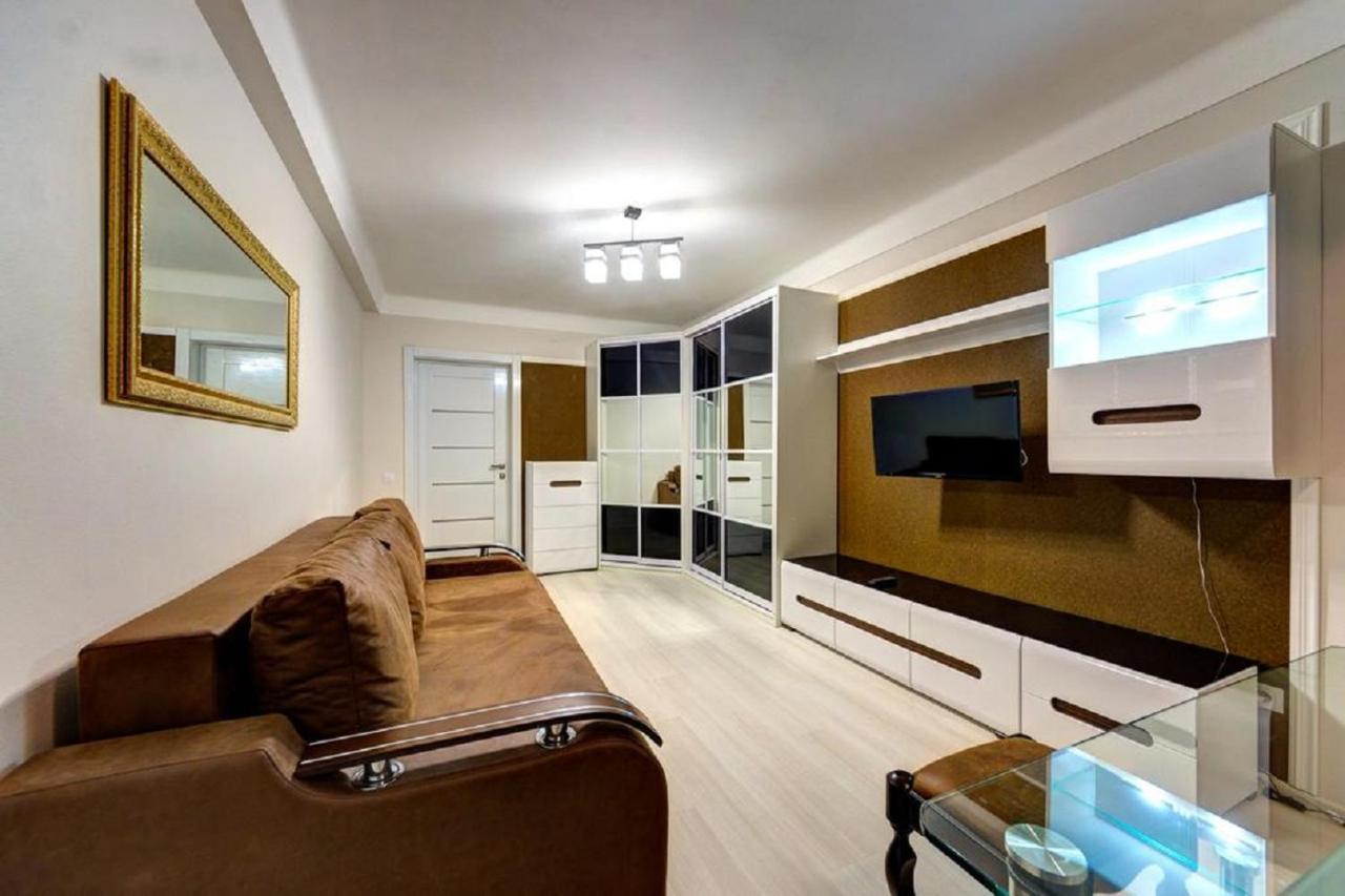 Шикарная 2К Квартира Бульвар Дружбы Народов 8А Kiev Extérieur photo
